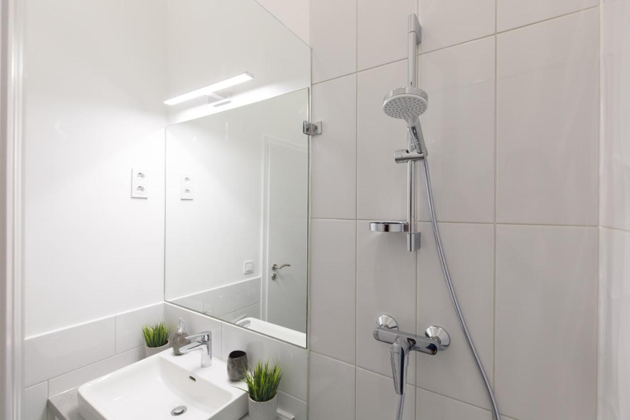 דירה Central City Apartment *