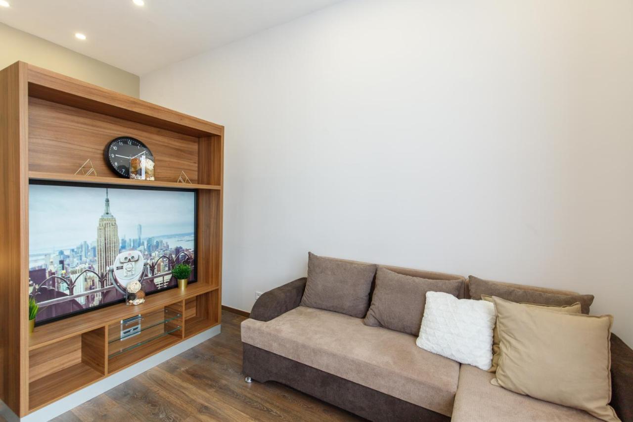 Central City Apartment דירה